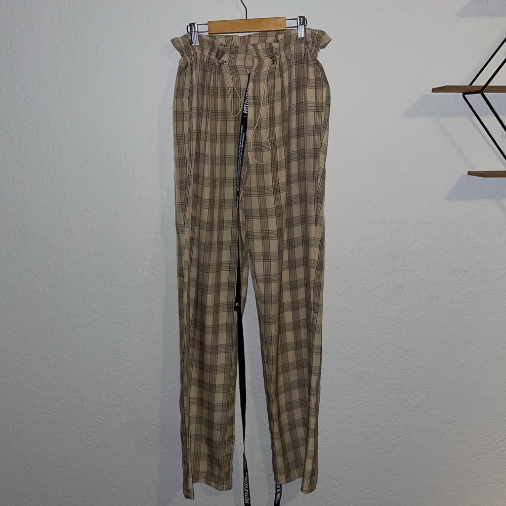 PrettyLittleThing toggle waist checkered pants